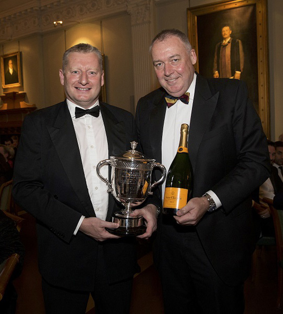 Worcestershire source: the county's chief executive, Matt Rawnsley, receives the Walter Lawrence Trophy from Angus Fraser on behalf of Martin Guptill.